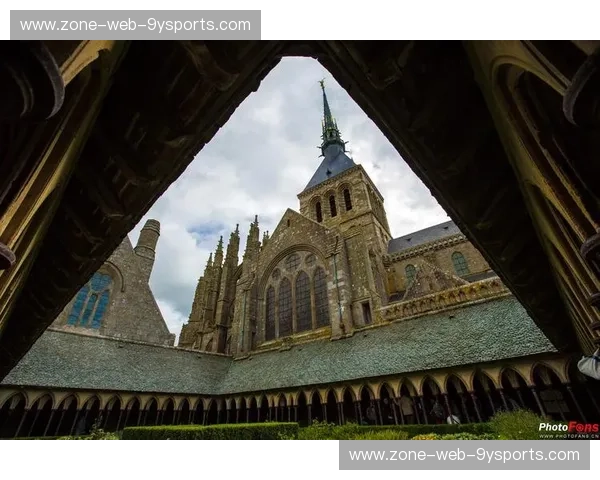 法兰西的荣耀与凯尔特人的坚韧：一场激情碰撞的足球史诗